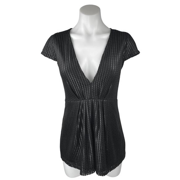 Luxxel Women's Black Short Sleeve Pleated Deep V-Neck Zip Romper Shorts Size S - Picture 1 of 4